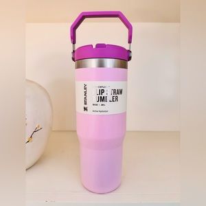 🎉LAST PIECE🎉NWT Stanley Iceflow Flip Straw 30 oz Tumbler Tulle